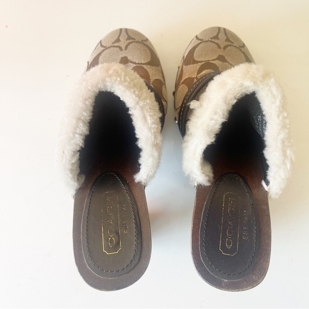 COACH Ivanka Signature Shearling Clogs Mules Brown Tan 6B Logo Studded - Picture 11 of 13